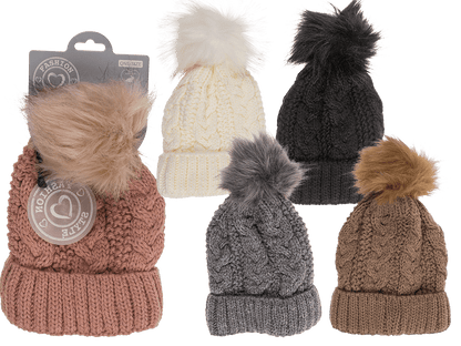 Comfort cap with artifical fur pompom,