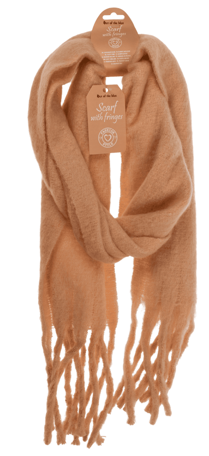 Fluffy scarf with frings,