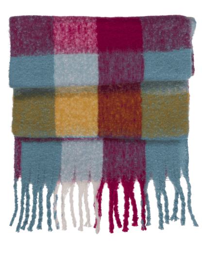 Checked fluffy scarf with tassels,