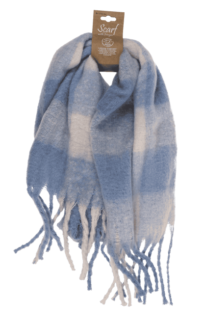 Checked fluffy scarf with tassels,