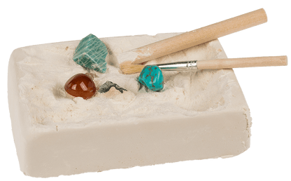 Excavation set with 5 gems,