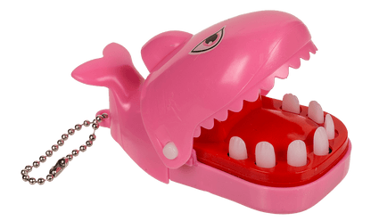 Metal keychain, Biting Shark,