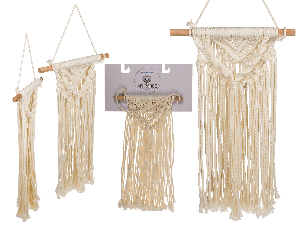 Creme colored wall decoration, Makramee,