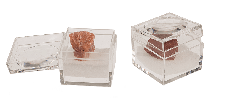 Mineral stones, in magnifying box with booklet,