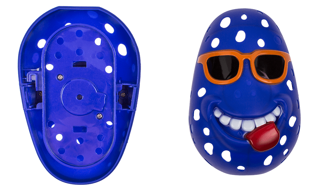 Water balloon throwing game with timer,