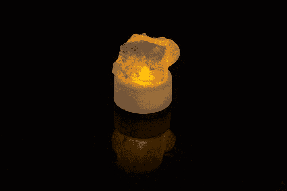 Salt crystal with LED tea light, 4 x 2 cm,