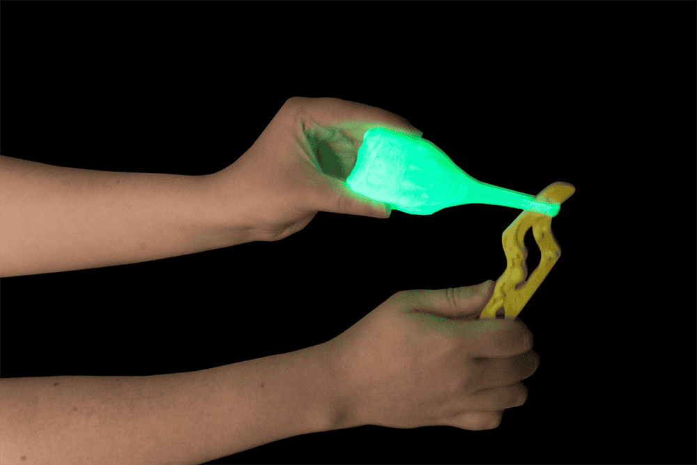 Slingshot, Throw & Glow Balls