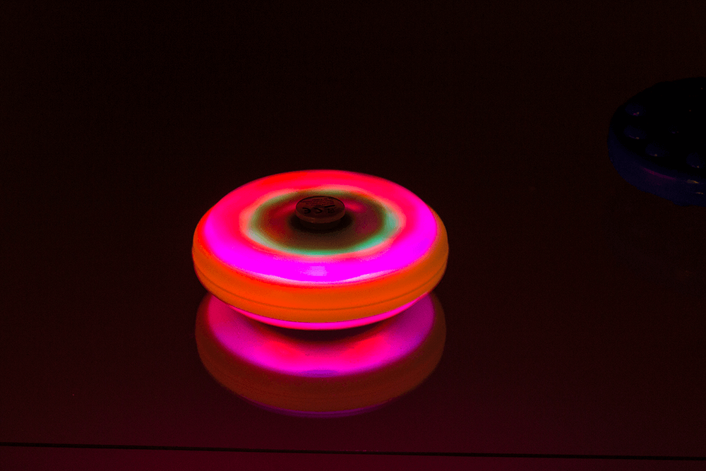 Ufo Popper Spinner, with LED (incl. batteries)