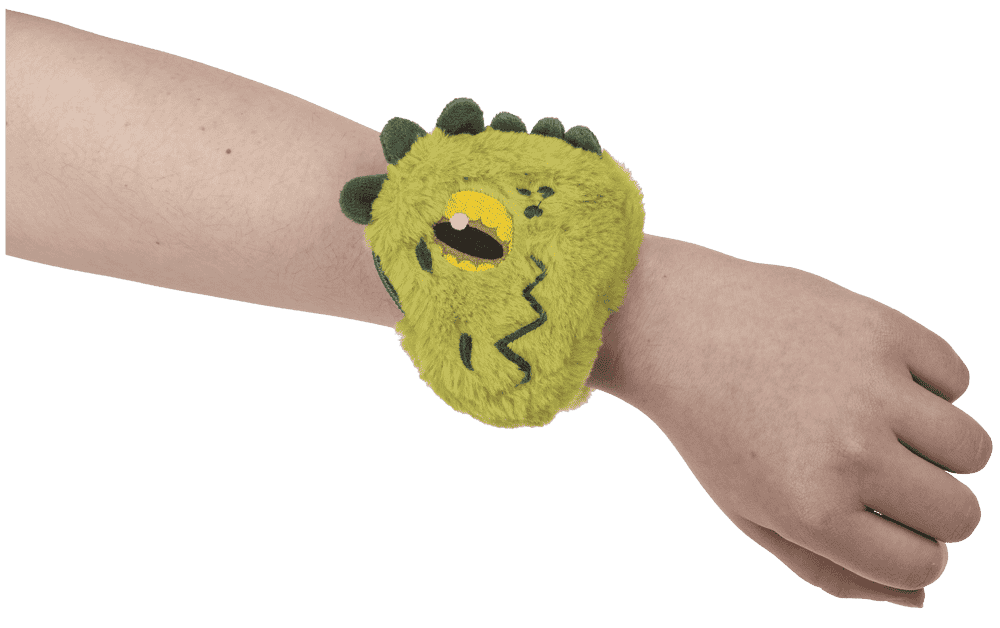 Snapband with plush zipper push,