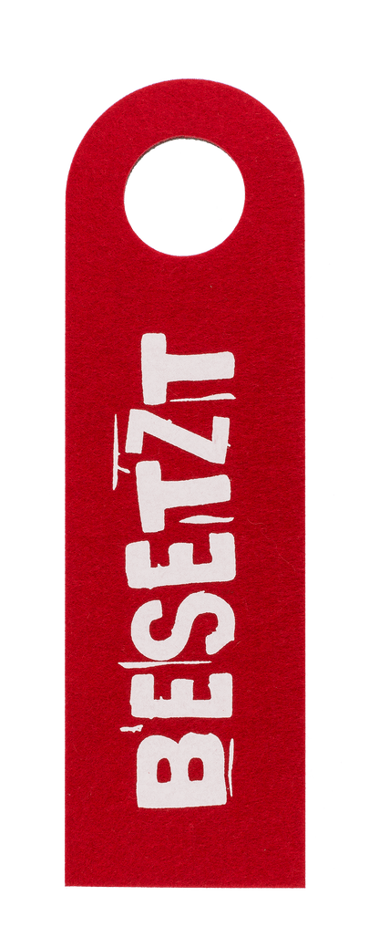 Felt door sign with German lettering,