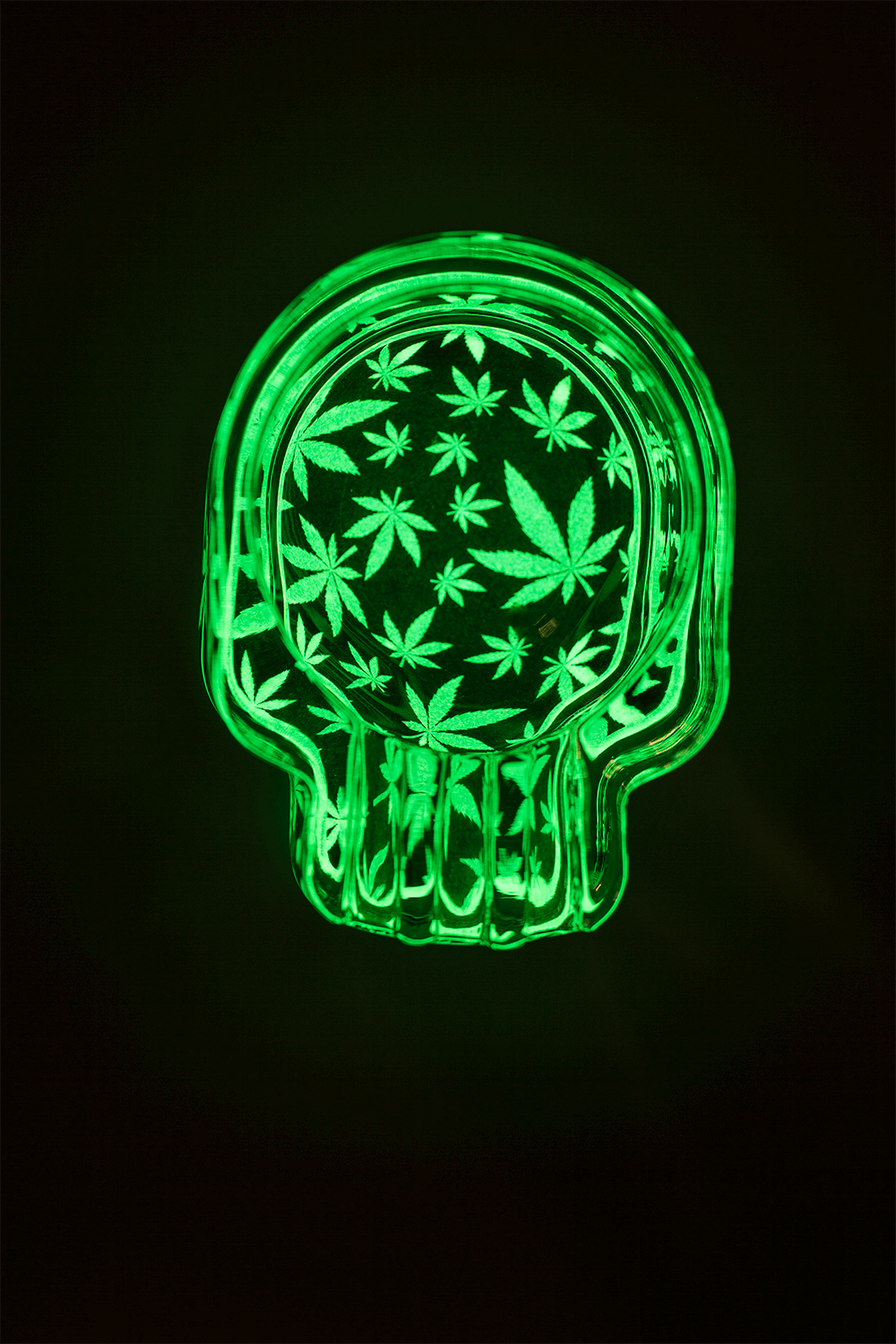 Glass ashtray, Cannabis Skull,